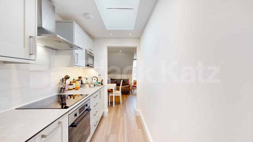 Top Floor One Bedroom Flat with Open Plan Living on Stroud Green Road Stroud Green Road, Finsbury Park